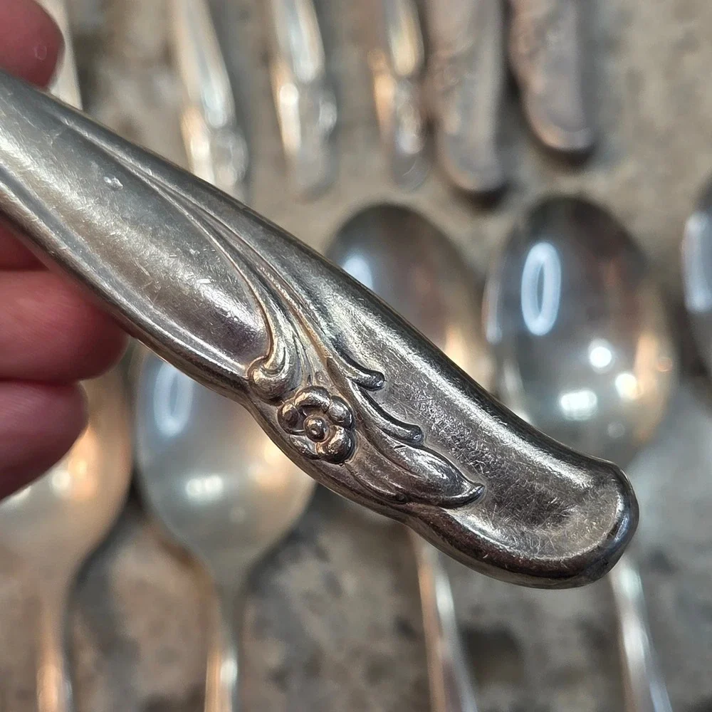 Rogers & Bro Silver Plate Flatware Set 34pc Exquisite Pattern Floral Rose Vtg